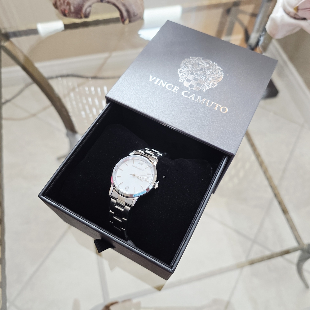 NWT Vince Camuto Silver Women's Watch - Picture 3 of 6